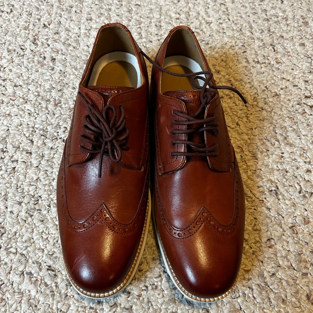 Cole Haan Men’s OriginalGrand Classic Wingtip Oxfords Woodbury-Ivory 10 1/2 wide